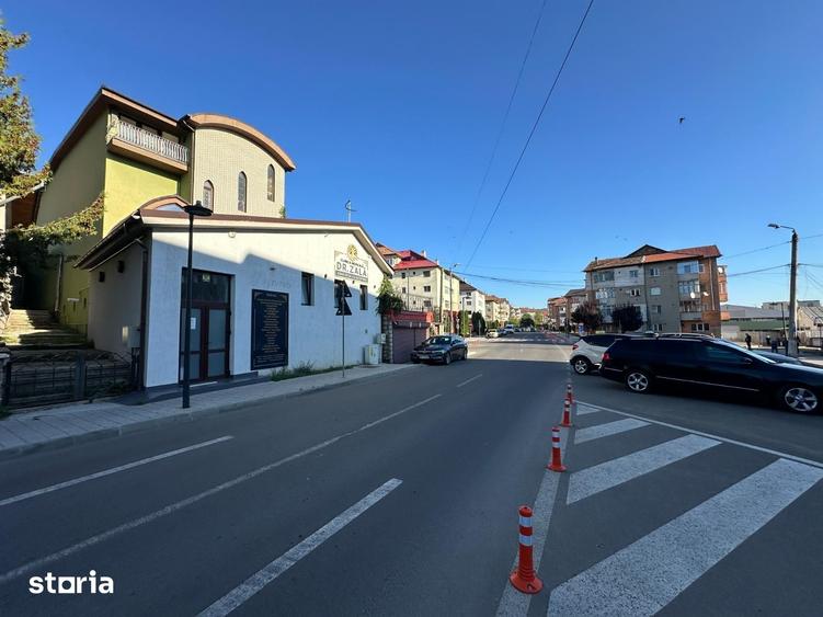 Spațiu comercial, de 820 mp, în Șerbănești
