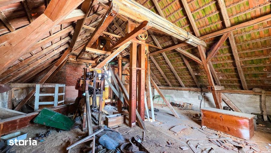 Casă cu Teren 443 Mp în Poiana Sibiului