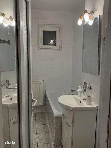 Apartament cu 2 camere semidecomandat, mobilat în Tomis Nord