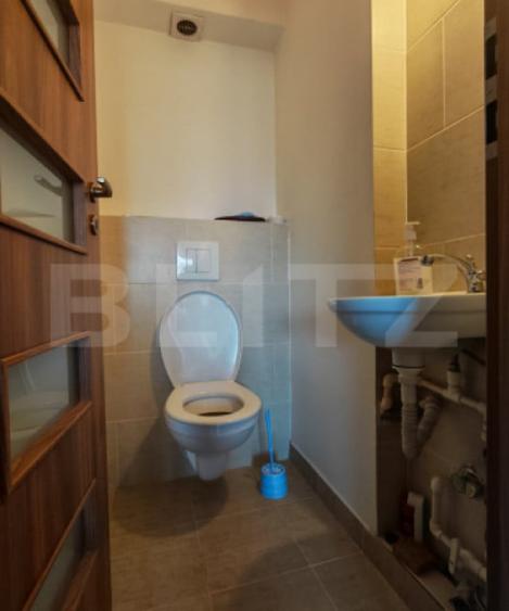 Apartament 4 camere decomandat, etaj intermediar, Splaiul Cr - 2
