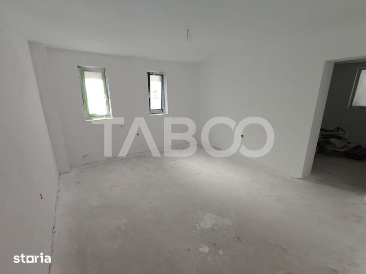 Casa spatioasa - aer curat si priveliste spre munti - teren 1203 mp - 18