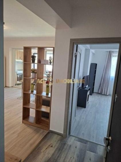 Apartament cu 3 camere decomandat, mobilat în Brâncoveanu