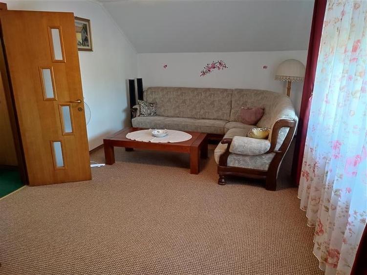 Casă individuală cu 5 camere cu Canalizare în Brașovul Vechi