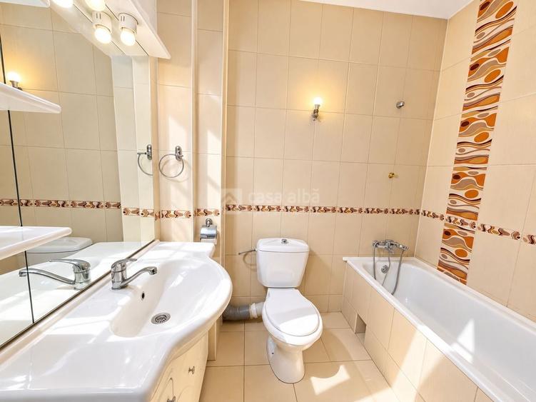 Apartament cu 3 camere decomandat în Păcurari