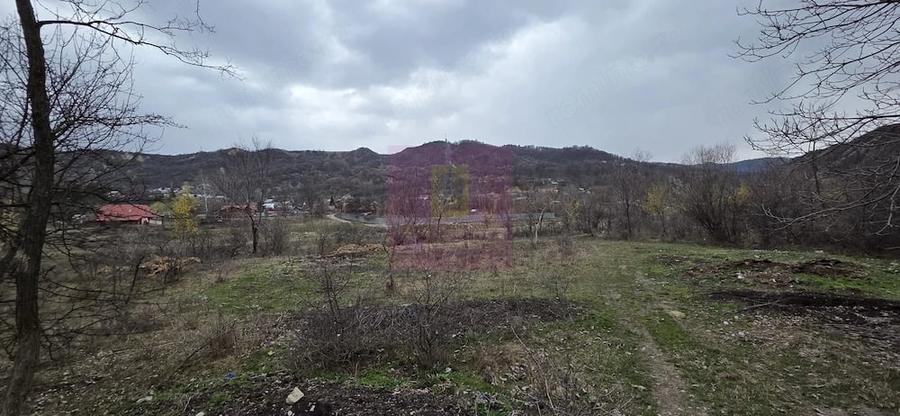 Teren de 1006 mp, în Brebu