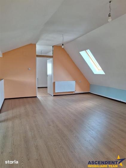 Casă cu 4 camere cu Teren 249 Mp în Central