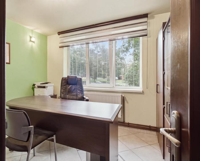Apartament cu 3 camere semidecomandat în Ultracentral