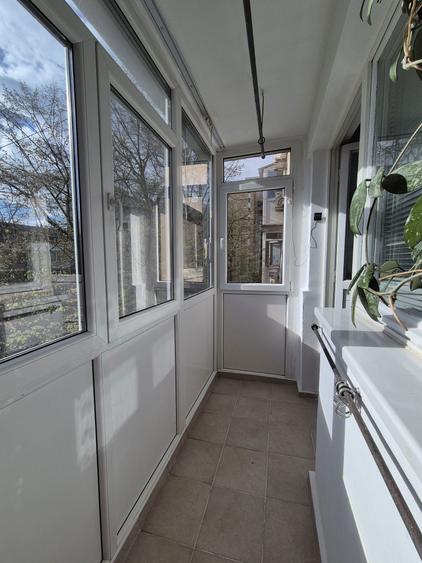 Apartament 2 camere decomandat, etaj 3/4, 49 mp, langa metrou Drumul Taberei, bloc tip P - 2