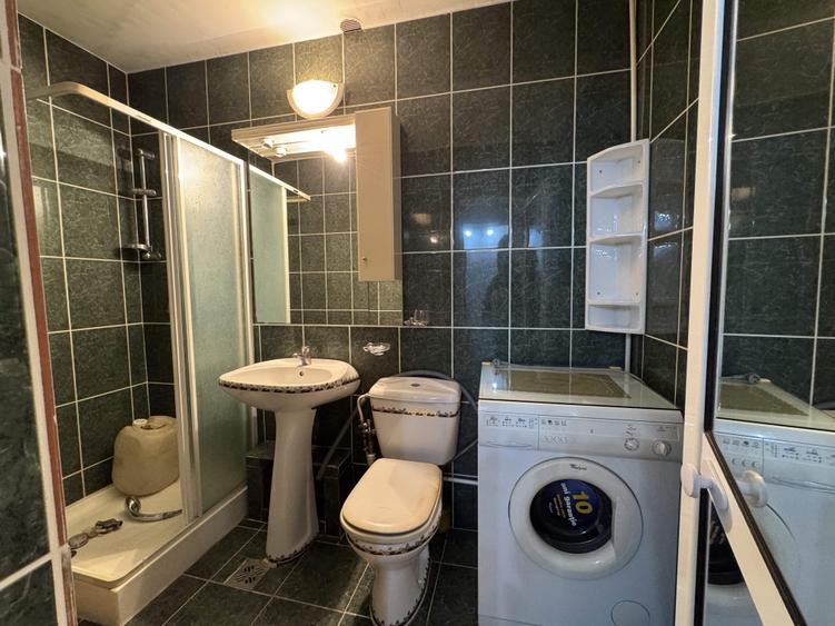 2 cam. 55 mp, decomandat, et.4, str. Manastirii - 13