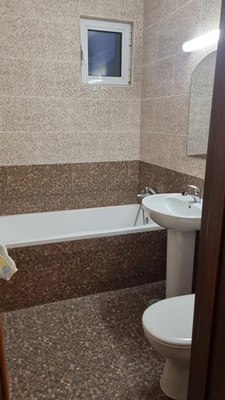 Unirii, Bd Dimitrie Cantemir stradal , 2 minute metrou - 15