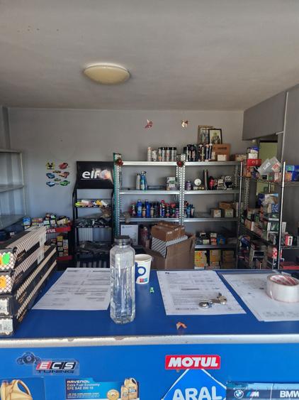 Inchiriez 2 spatii comerciael braila statia de taxiuri plantelor - 1