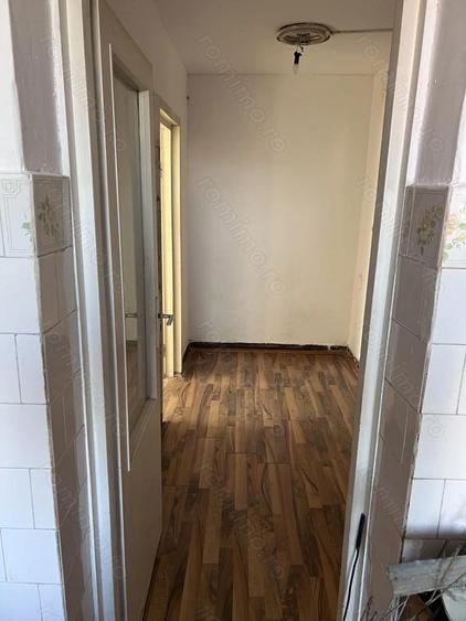 Ocazie! Apartament 2 camere decomandate Oravi?a | 28.000 negociabil - 2