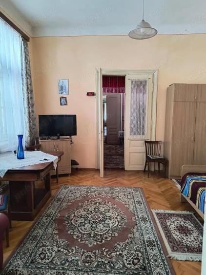 Casă spațioasă de vânzare – zonă ultracentrală, oportunitate excelentă investiți - 3