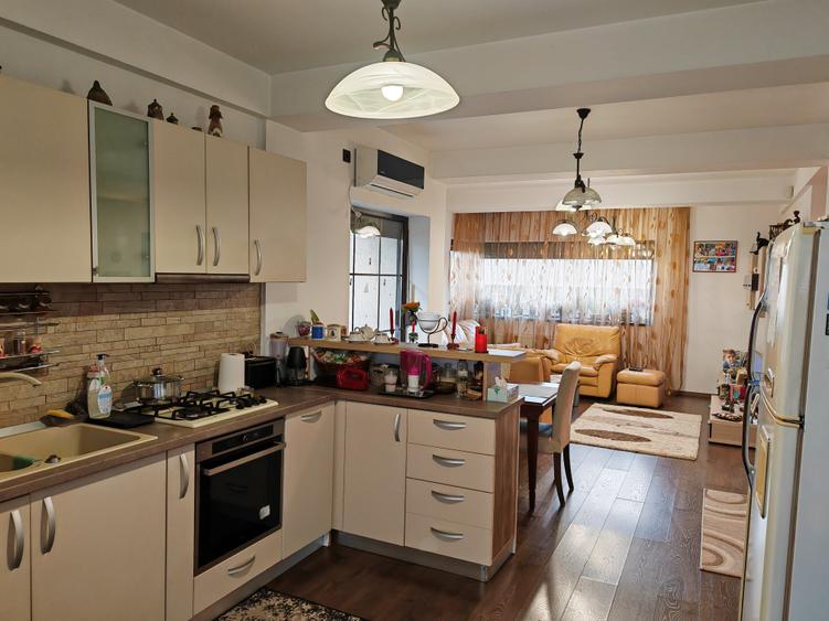 VANZARE CASA VILA TIP DUPLEX - 15