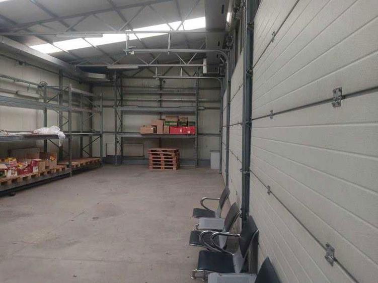 Vand Spatiu Comercial - 2