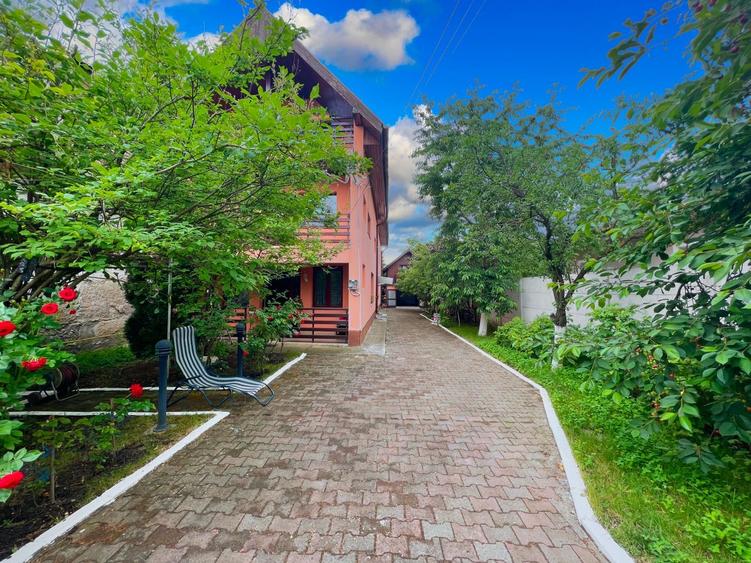 Casa cu garaj si teren de 490 mp in zona de case Bartolomeu-Brasovul Vechi - 1