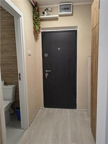 De inchiriat garsoniera renovata, utilata si mobilata in zona Grivitei, Brasov - 9