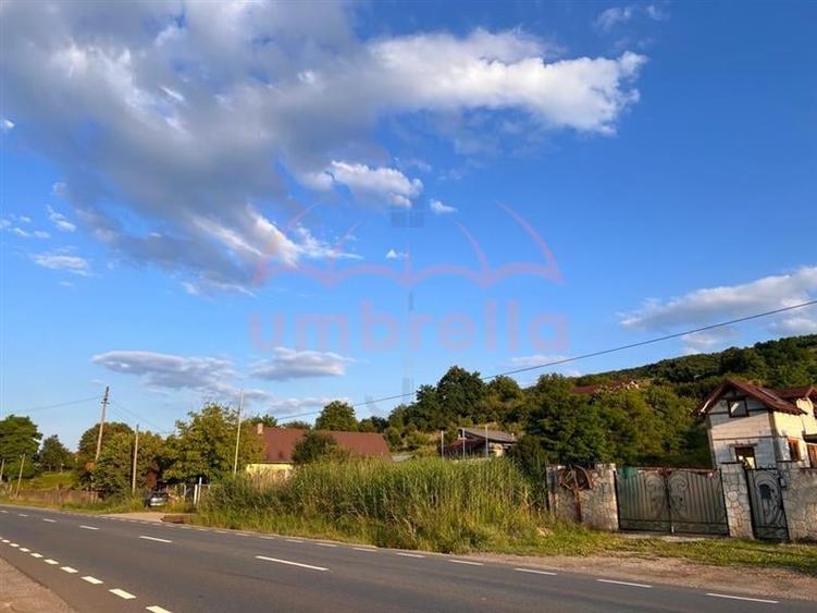 Teren de vanzare 4.300m&Acirc;˛/40&acirc;Ź m&Acirc;˛, Mera-Baciu pt 2 unitati locative PUZ si Certifi - 4