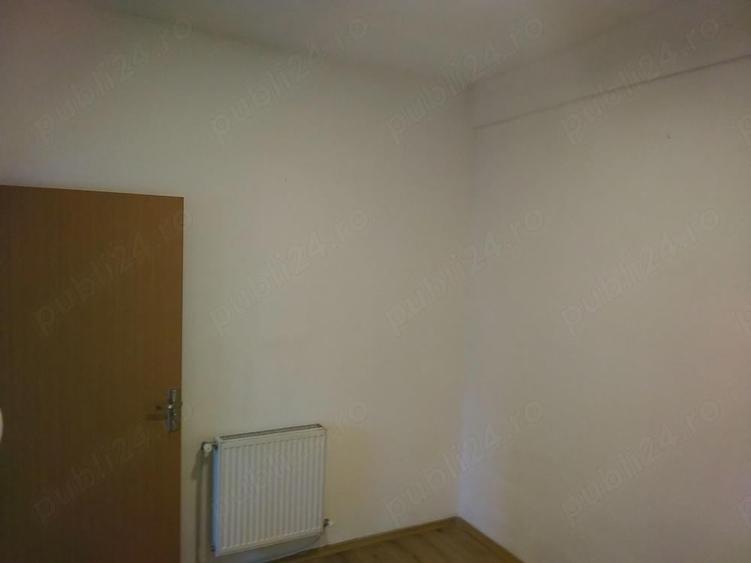 Spatiu de inchiriat la casa, central, 60 mpu x 33 lei mp Ploiesti - 9