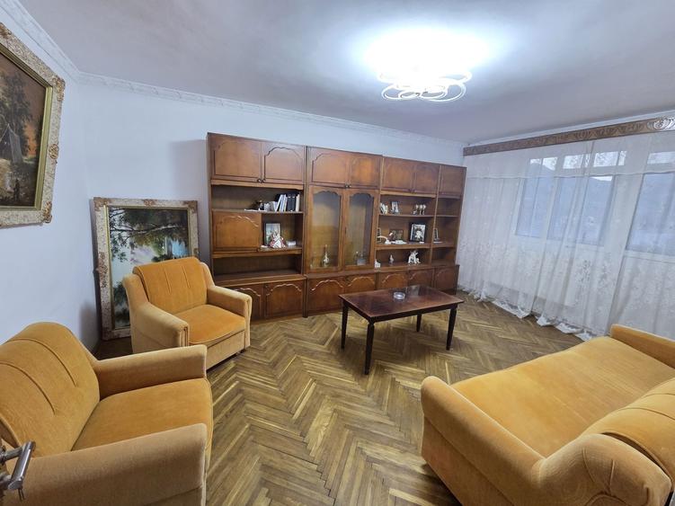 Apartament 3 camere Nehoiu - 8