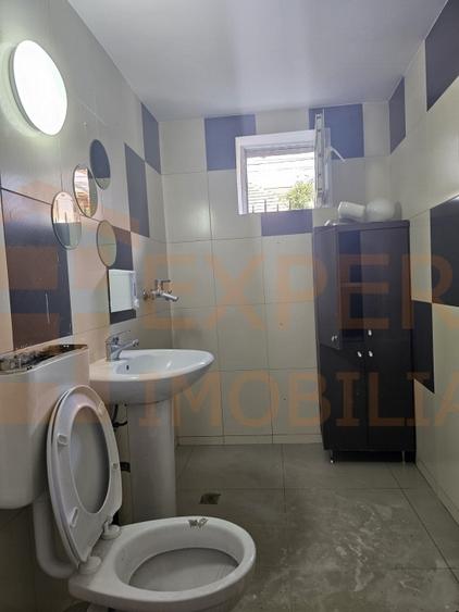 Casa situata in zona Tomis I - Trocadero, Constanta - 9