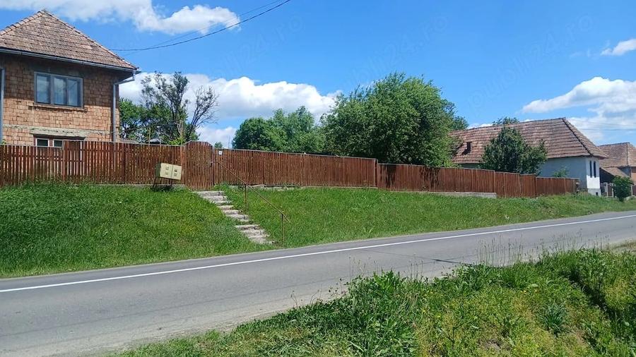 Casă cu Teren 2400 Mp în Tâmpa