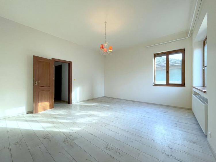 Apartament 3 camere, garaj si boxa - zona Centrala-Prefectura - 21