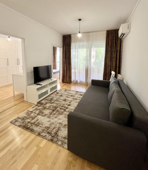 Apartament cu 2 camere semidecomandat în Bucureștii Noi