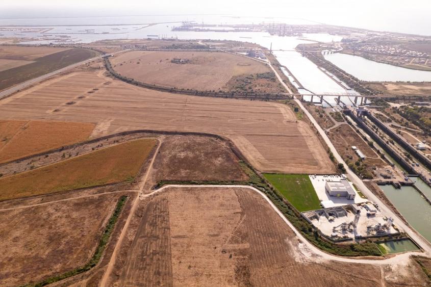 Teren intravilan cu acces rapid la autostrada A4 si la Portul Agigea. - 4