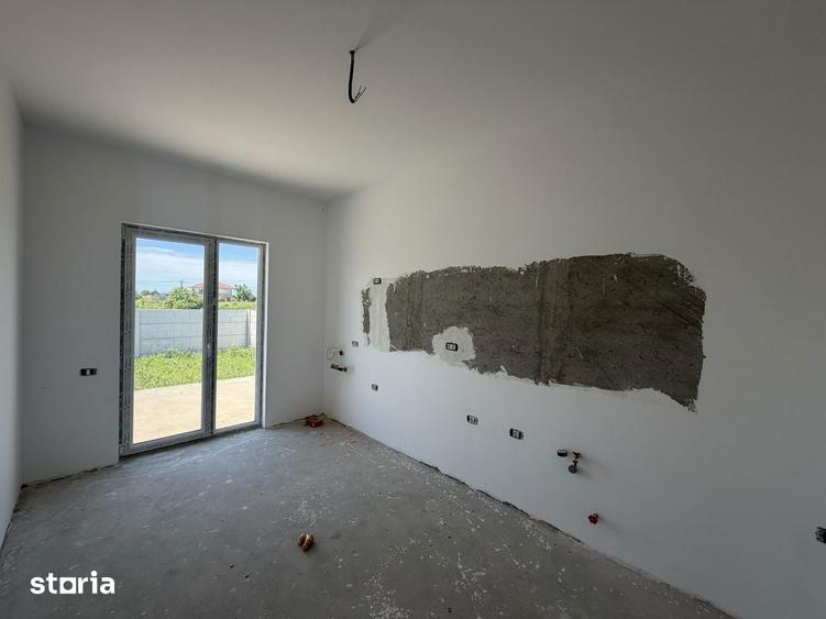 Casa 4 camere Domnesti/ De vanzare / - 8