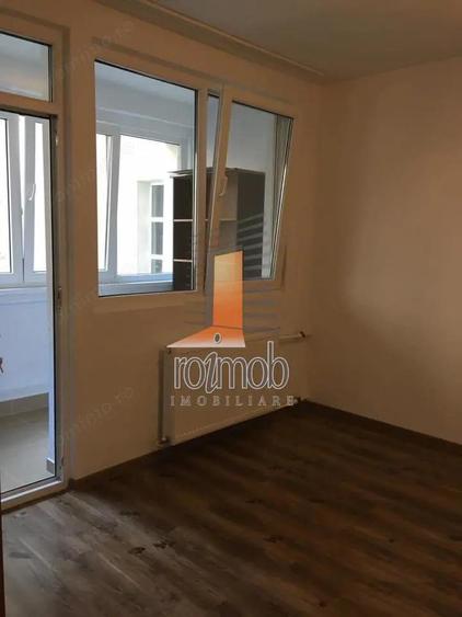 Universitate, 2 camere etajul 2 8, bloc reabilitat termic - 1