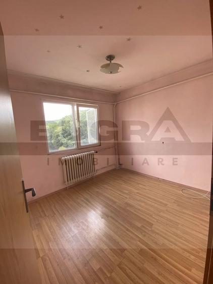 Apartament de 3 camere finisat clasic, zona strazii Parang, Manastur - 6