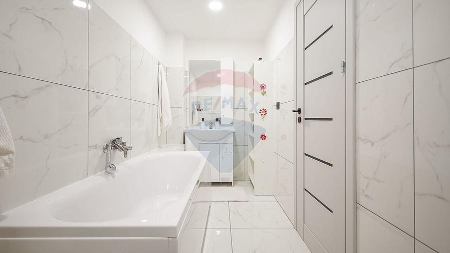 Comision 0 | Casă eficientă energetic, cu piscină, foișor și garaj - 16