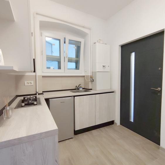 Centrul Istoric - strada Poarta Schei, garsonieră spațioasă. - 7