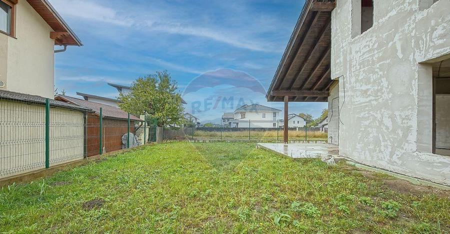 Casa spa?ioasa la gri, 4 camere, 3 bai, teren 500 mp ... - 11