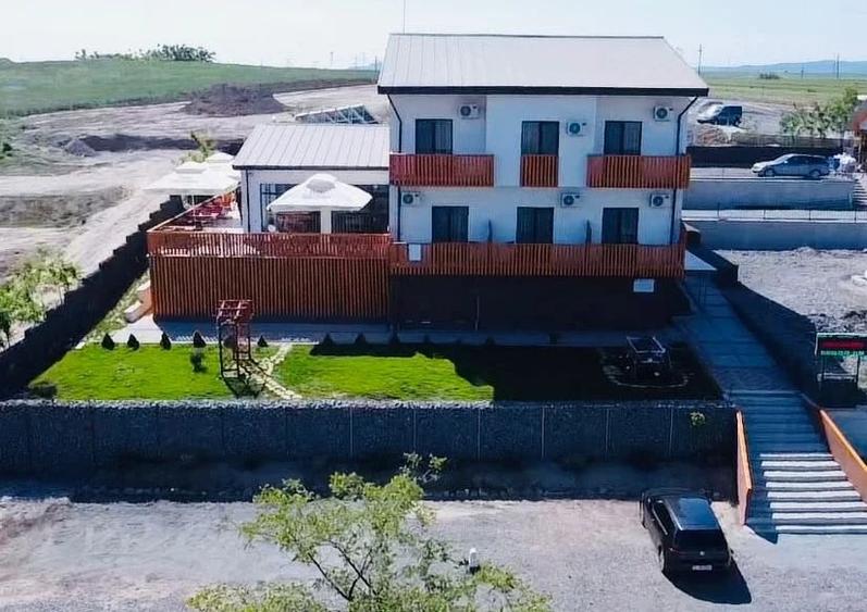 COMPLEX TURISTIC - oras Isaccea, judetul Tulcea, trecere bac UCRAINA - 3