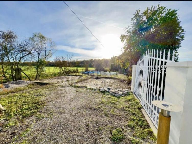 Casa cu 3 camere, baie, curte si piscina (Italia - Veneto) - 5