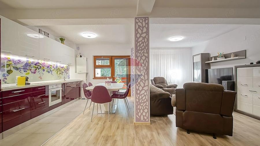 Apartament cu 4 camere decomandat în Cioplea