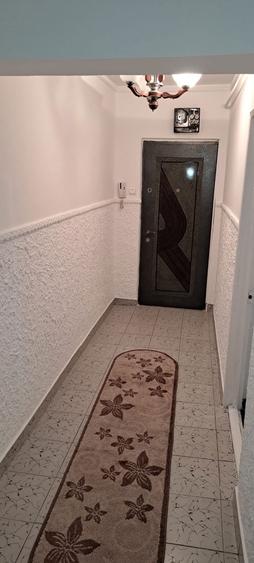 Inchiriez apartament 2camere - 4