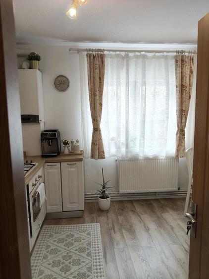 Proprietar Vand Apartament 2 camere - 8