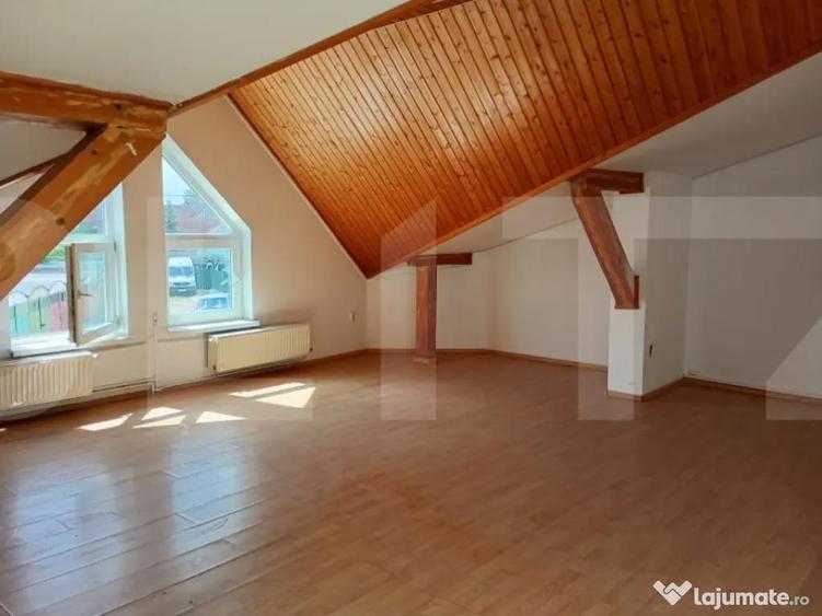 Spatiu comerical, de inchiriat, 375 mp, zona Casa indiv - 7