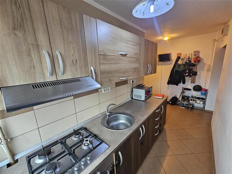 Resita, 2 Cam. Mobilat+Utilat, Micro 3 - 7