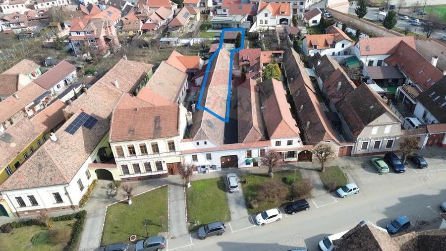 Casa cu 4 camere de vanzare in zona ultracentrala Medias - 2