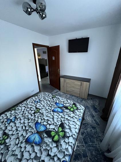 Inchiriez apartament 2 cam, Craiovita Noua, zona linistita! - 4