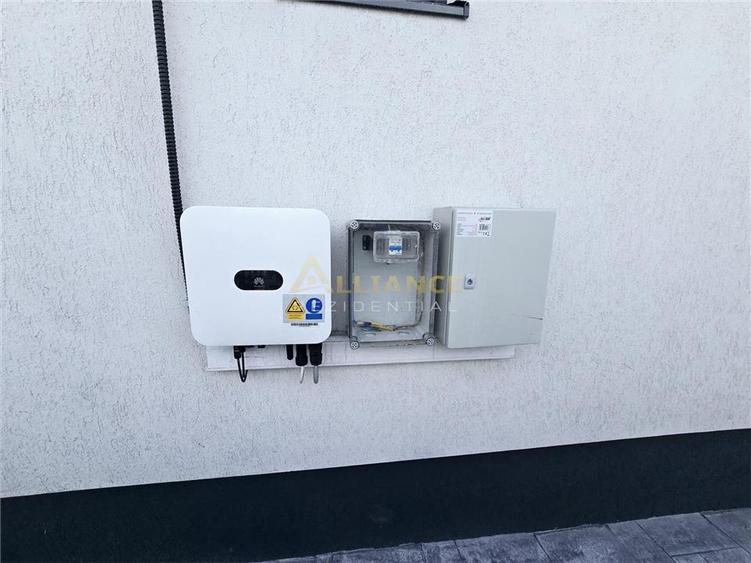 Casa individuala - 4 camere - panouri solare - gaz- curent - 5 min de STV - pod - 10