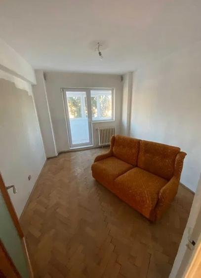 Apartament 3 camere  decomnadat , zona  Cetate - 6