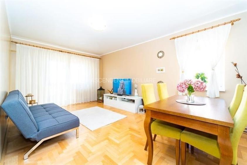 Apartament cu 3 camere decomandat, mobilat în Vlahuță Apartament cu 3 camere decomandat, mobilat în Vlahuță