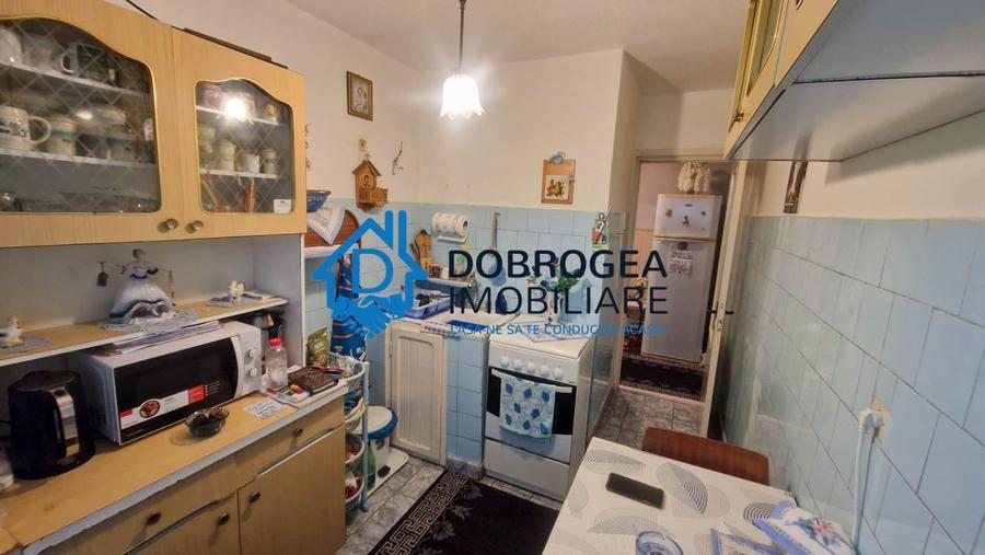 APARTAMENT 3 CAMERE DECOMANDAT, ETAJ 1 - 5