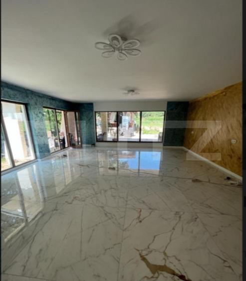 Casa de vanzare, pe un singur nivel, 170 mp + 2.300 mp teren - 4