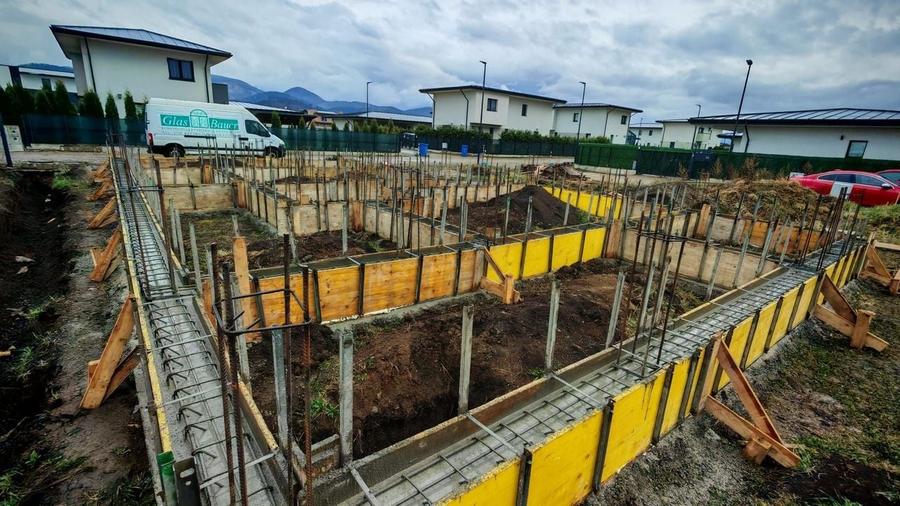 DIFERIT Haus ,Cristian,500 mp cu autorizatie,CASA IN CURS DE EXECUTIE - 2